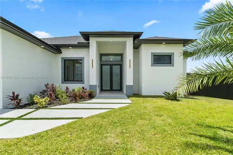 324 NW 1st st, Cape Coral FL 33993