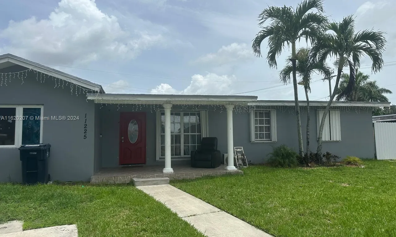 11225 SW 47th Ter, Miami FL 33165