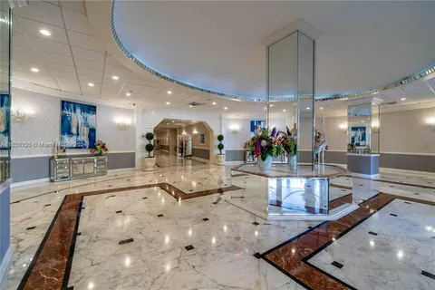 3800 S Ocean Dr # 420, Hollywood FL 33019