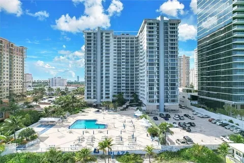 2030 S Ocean Dr # 1704, Hallandale Beach FL 33009