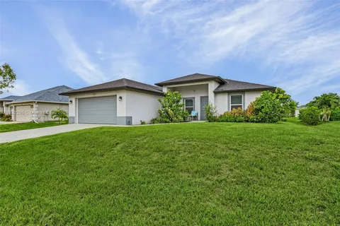 1322 NE 12TH PL, Cape Coral FL 33909