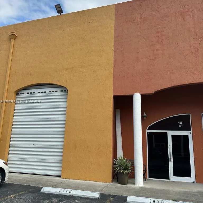 2970 W 84th St # 6, Hialeah FL 33018
