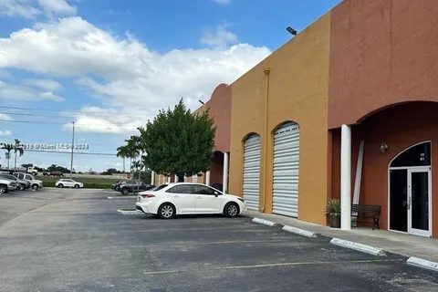 2970 W 84th St # 6, Hialeah FL 33018