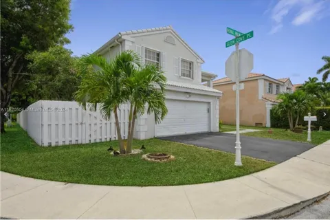 620 Royal Palm Way, Davie FL 33325