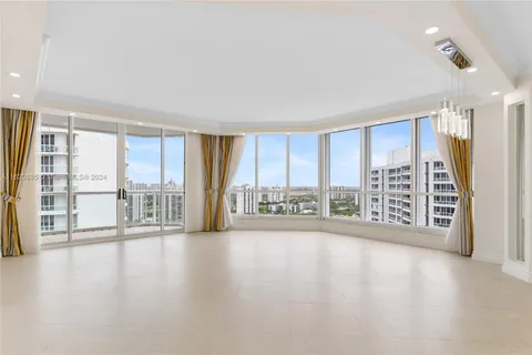 21150 Point Place # 2902, Aventura FL 33180