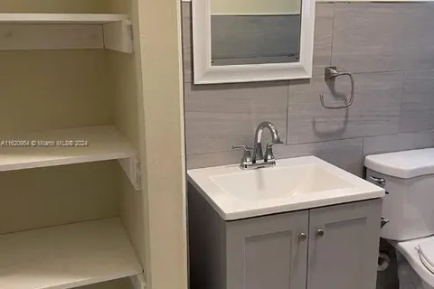 1720 Pierce St # 3, Hollywood FL 33020