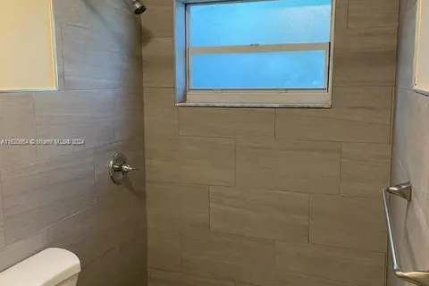 1720 Pierce St # 3, Hollywood FL 33020