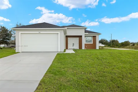 365 Pinehurst, Lehigh Acres FL 33974