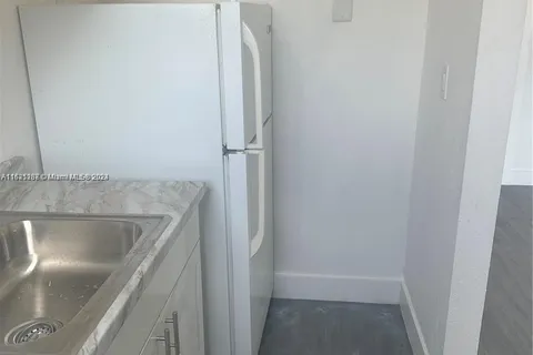2961 SW 5th St # 12, Miami FL 33135