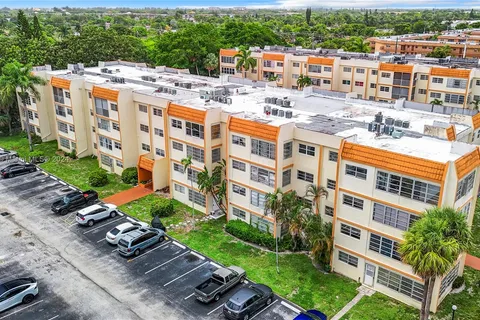 2501 NW 41st Ave # 109, Lauderhill FL 33313