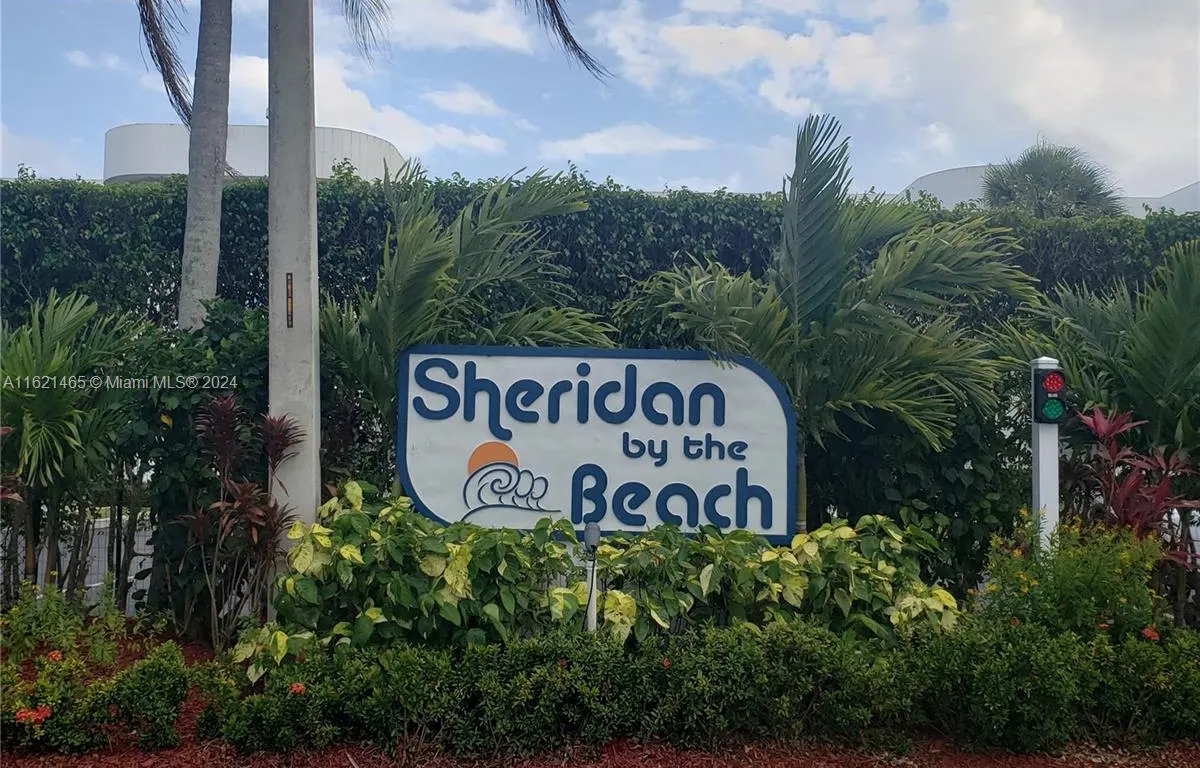 1480 Sheridan # 13B, Hollywood FL 33020