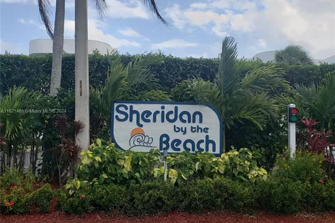 1480 Sheridan # 13B, Hollywood FL 33020