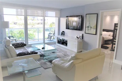 100 Bayview # 514, Sunny Isles Beach FL 33160