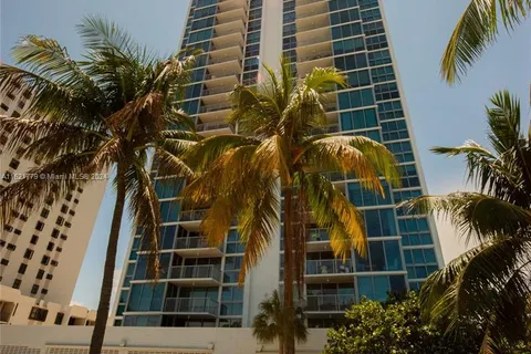 2655 Collins Ave # 802, Miami Beach FL 33140