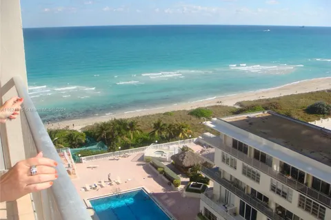 5401 Collins Ave # 1012, Miami Beach FL 33140