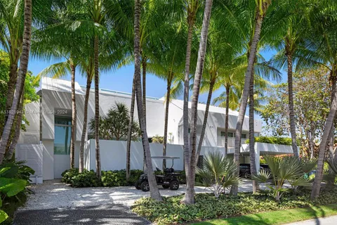 161 Cape Florida Dr, Key Biscayne FL 33149