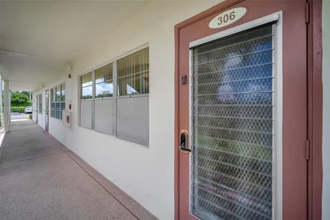 306 Preston H # 306, Boca Raton FL 33434