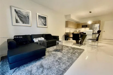 2960 NE 207th # 707, Aventura FL 33180