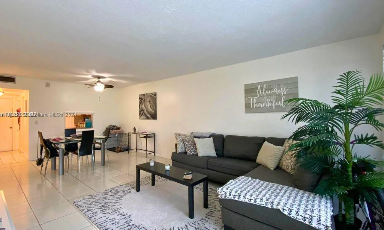 851 NE 14th Ave # 420, Hallandale Beach FL 33009