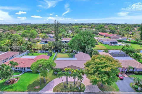 1762 NW 82nd Ave, Coral Springs FL 33071