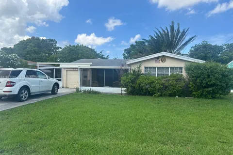 6737 SW 27th Ct, Miramar FL 33023