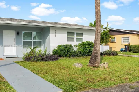 4765 SW 43rd Ter, Dania Beach FL 33314