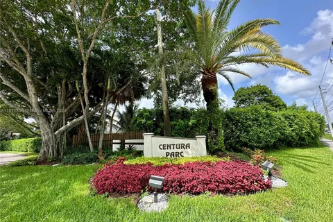 2305 NW 36th Ave # 2305, Coconut Creek FL 33066