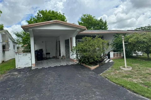 5139 NW 43rd Ct, Lauderdale Lakes FL 33319