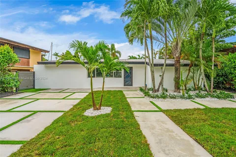 2524 Sugarloaf Ln, Fort Lauderdale FL 33312