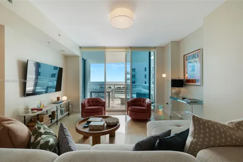 3801 Collins Ave # 503, Miami Beach FL 33140