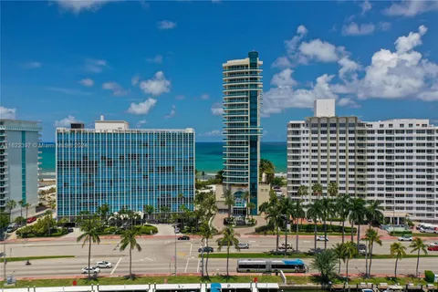 5025 Collins Ave # 903, Miami Beach FL 33140