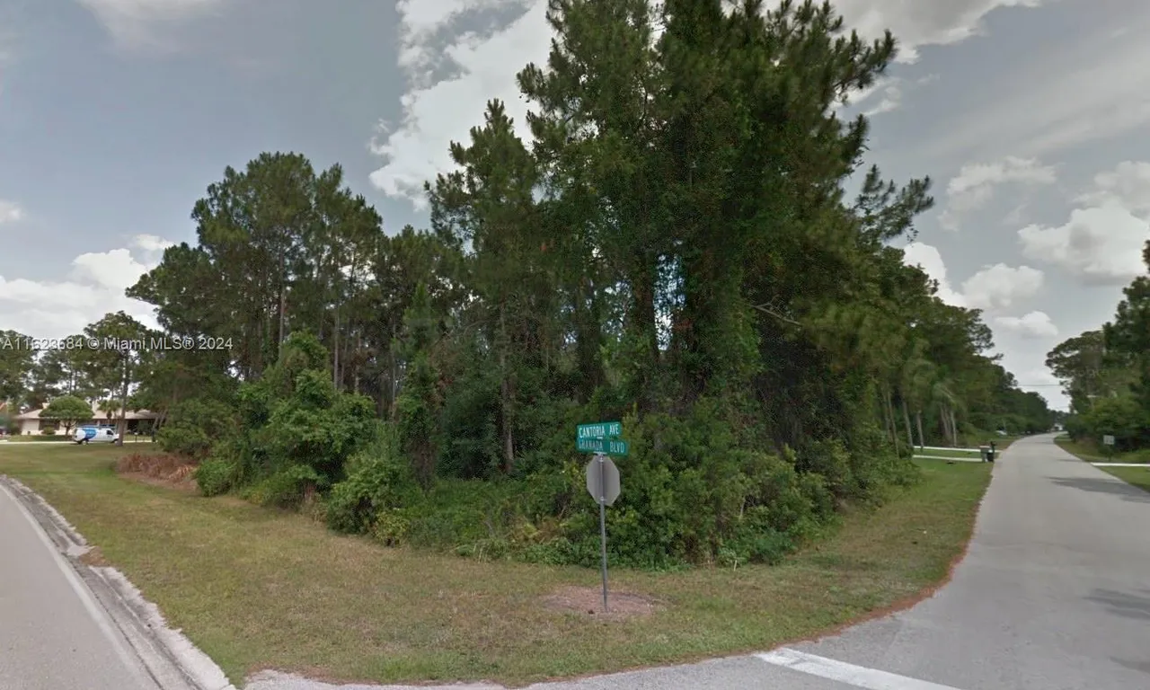 4224 Cantoria Ave, Sebring FL 33872