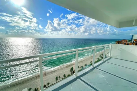 2030 S Ocean Dr # 2220, Hallandale Beach FL 33009