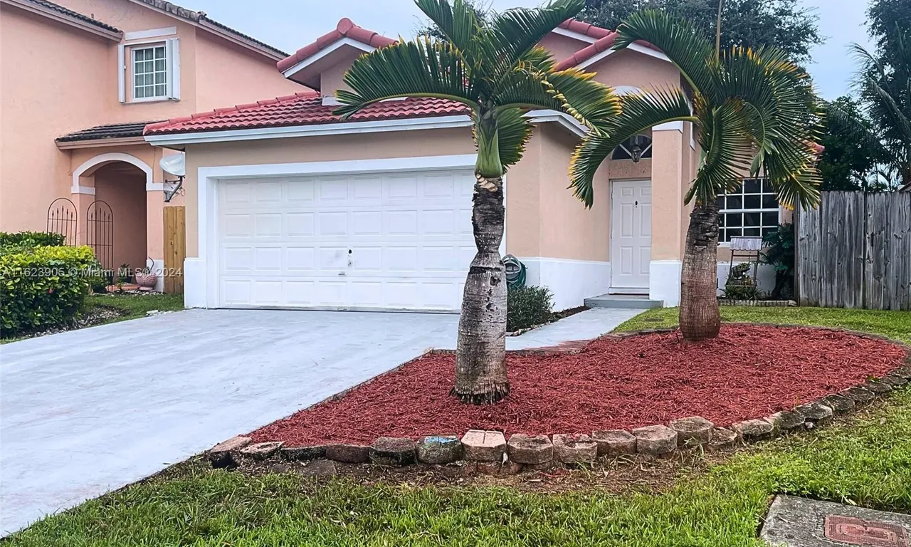 21513 SW 88th Pl, Cutler Bay FL 33189