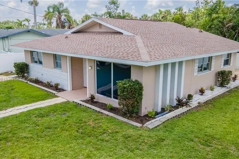 56 Cardinal Dr, Other City - In The State Of Florida FL 33917