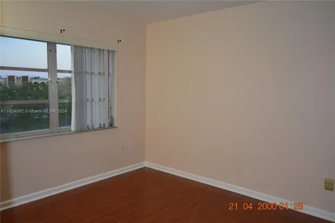 8101 Camino Real # 418, Miami FL 33143