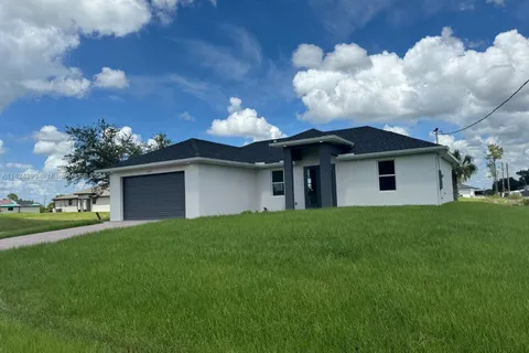 2044 Crawford Ave N, Lehigh Acres FL 33971