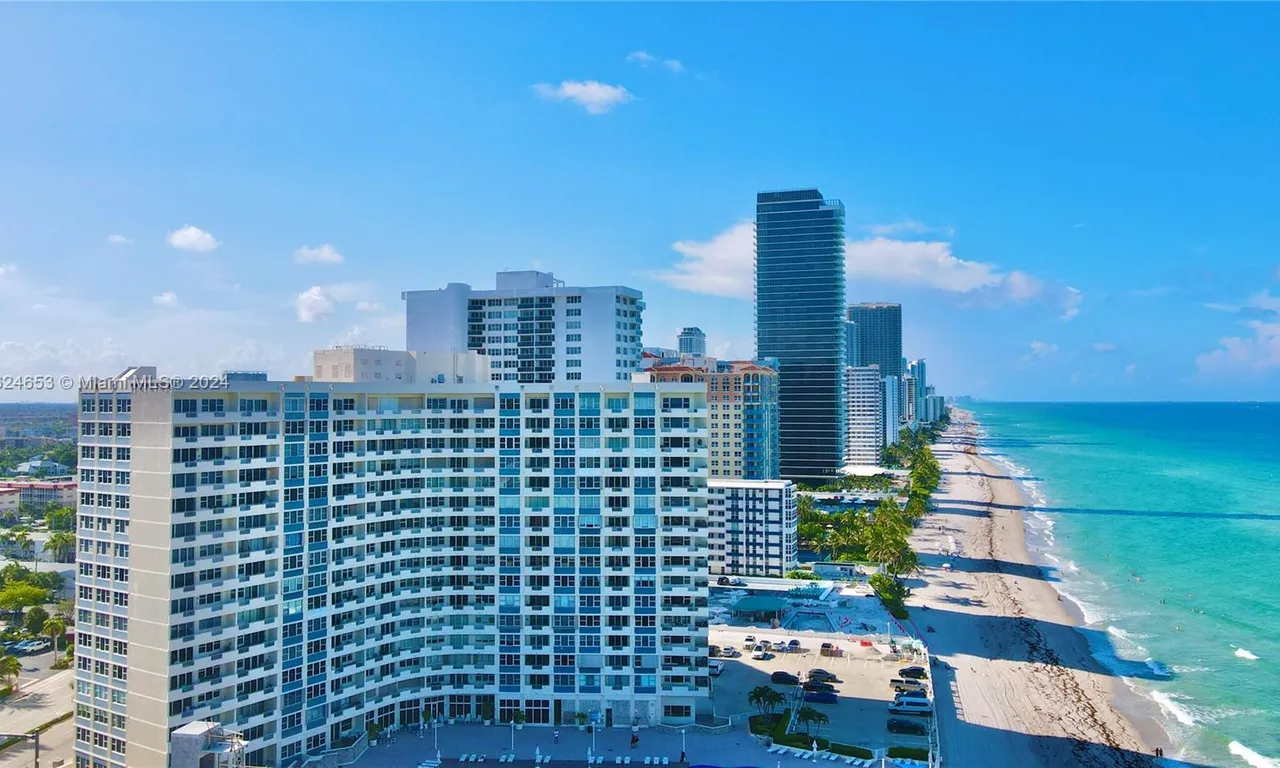 3180 S Ocean Drive # 401, Hallandale Beach FL 33009