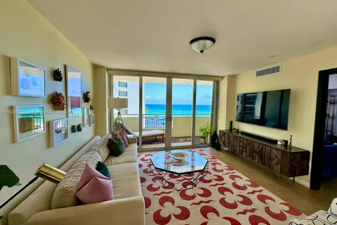 3180 S Ocean Drive # 401, Hallandale Beach FL 33009