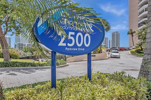 2500 Parkview Dr # 2415, Hallandale Beach FL 33009