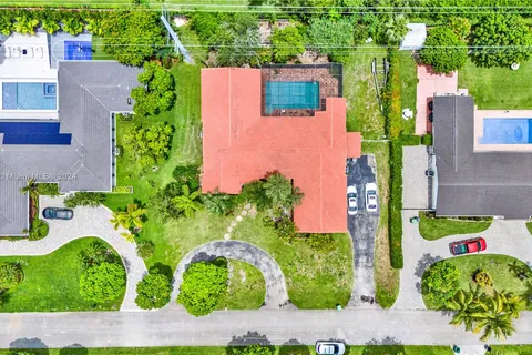 7501 SW 84th Ct, Miami FL 33143