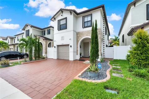 3430 W 108th St, Hialeah FL 33018