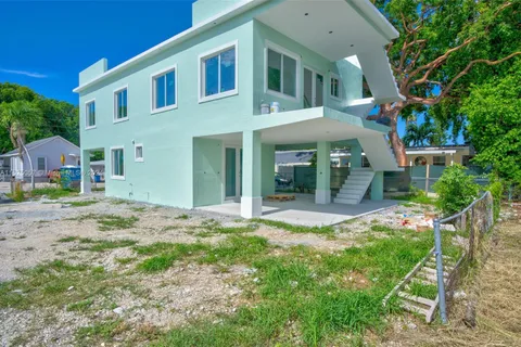 101 Kay Dr, Key Largo FL 33037