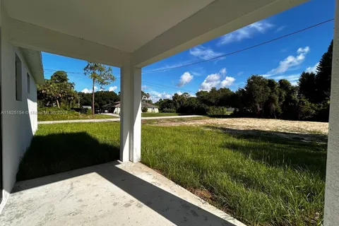 2901 Leeland Heights Blvd, Lehigh Acres FL 33936