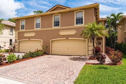 3563 Asperwood Cir, Coconut Creek FL 33073