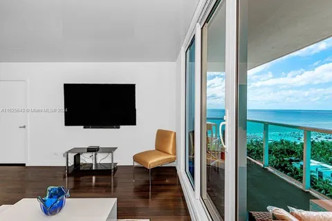 2301 Collins Ave # 1204, Miami Beach FL 33139