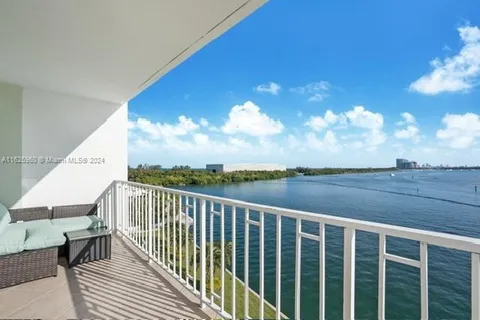 500 Bayview Dr # 622, Sunny Isles Beach FL 33160