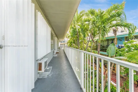 7800 Harding Ave # 9, Miami Beach FL 33141