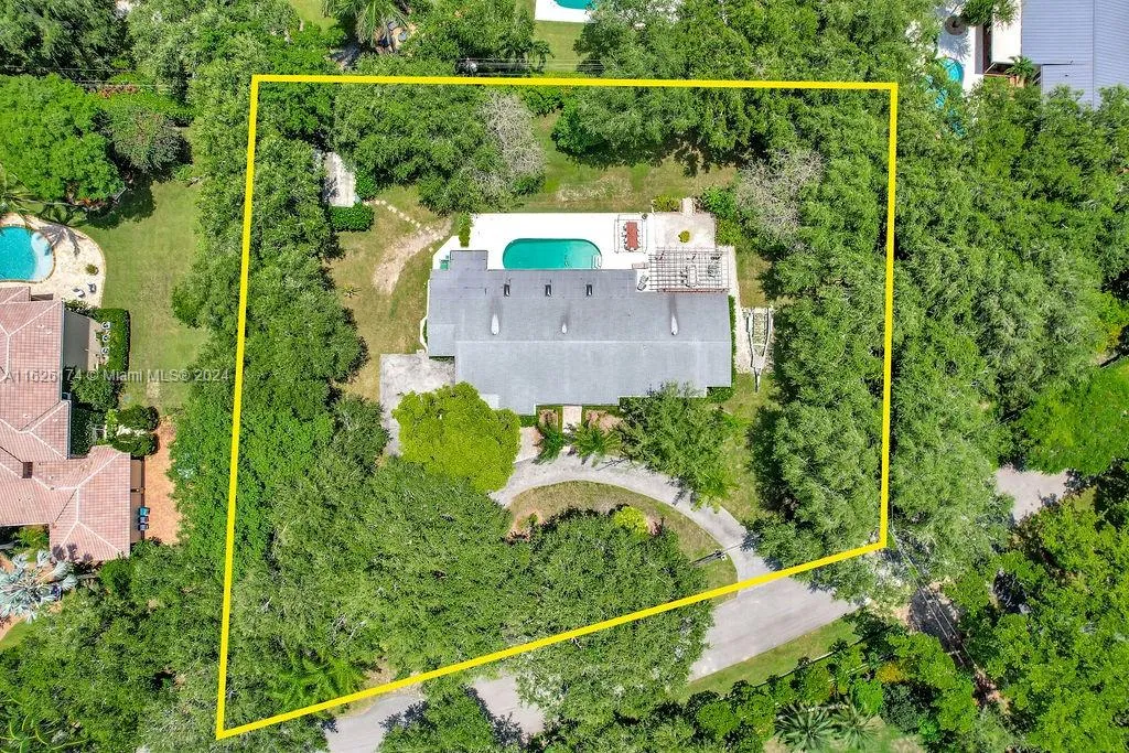 6551 SW 126th St, Pinecrest FL 33156