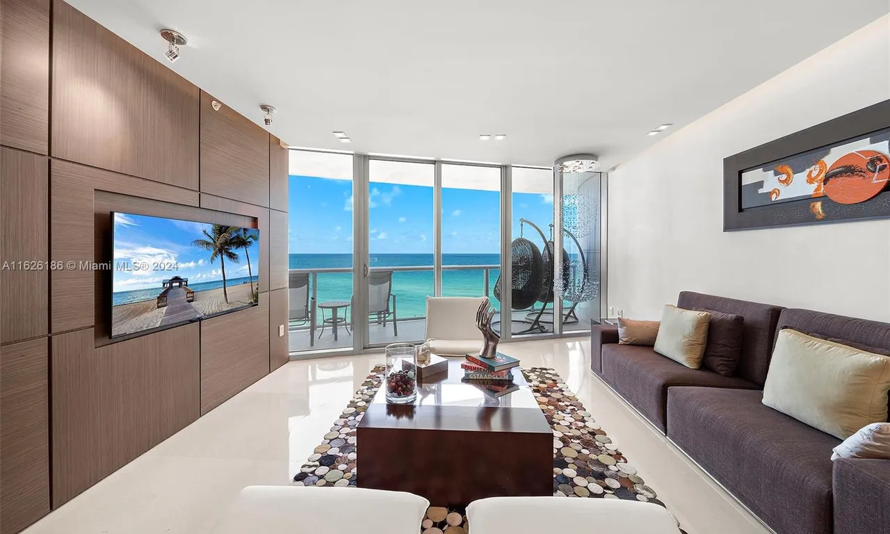 17001 Collins Ave # 804, Sunny Isles Beach FL 33160